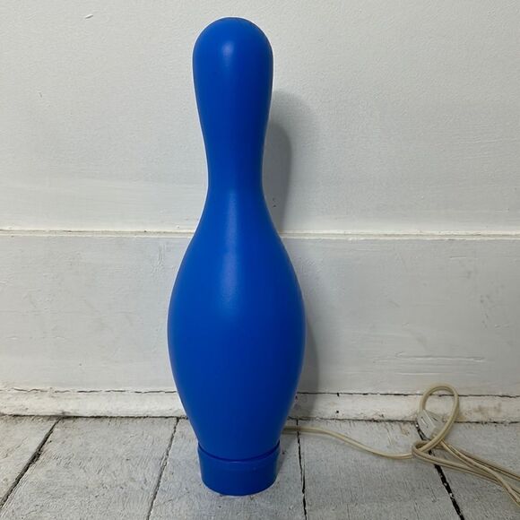 Vintage Post Modern Plastic Bowling Pin Light Early Y2k Era Works - Picture 1 of 9